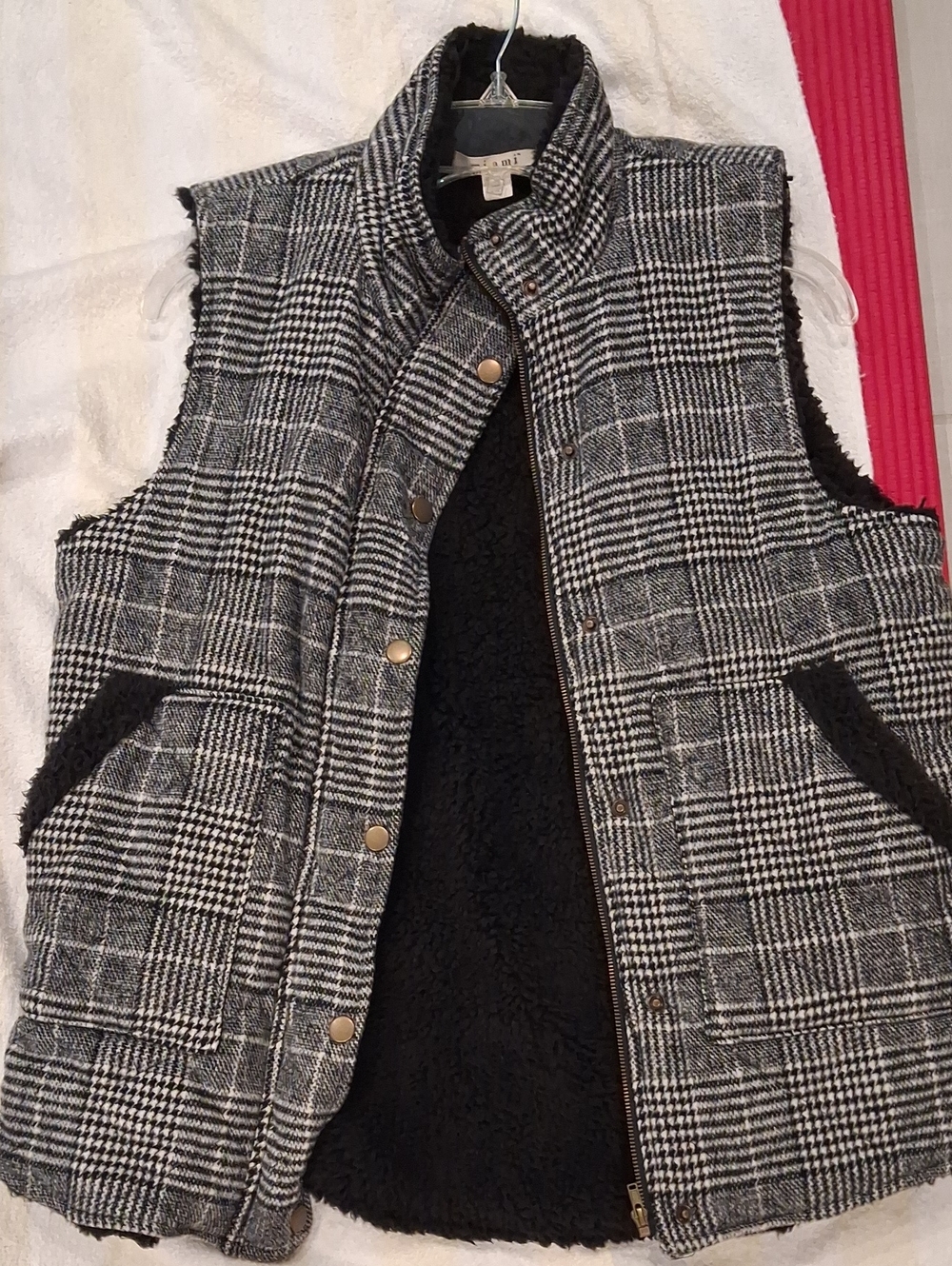 miami Black & White Plaid Sherpa-Lined Vest